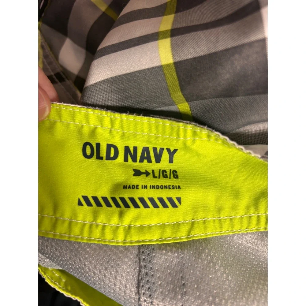 Old Navy Mens Board Shorts Large Grey White Lined Plaid Cargo Surf Beach